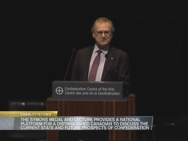 Podium : Stephen Lewis