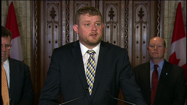 À la une : Protéger les pensions du secteur nucléaire : le dép du NPD Daniel Blaikie