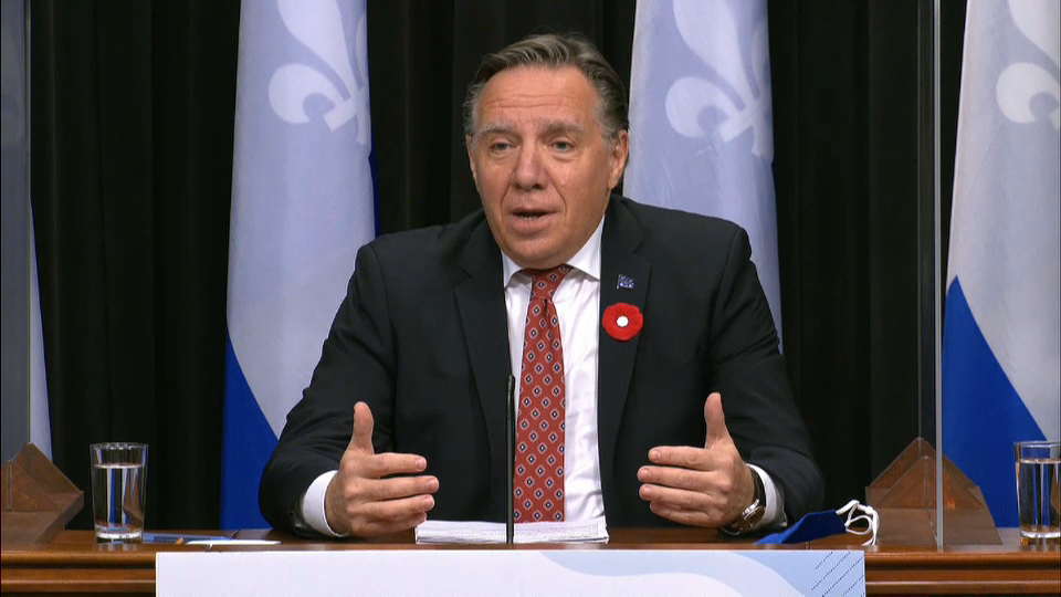 COVID-19 : La réponse du Canada : COVID-19 : Le PM du QC demande la réduction des contacts dans deux régions