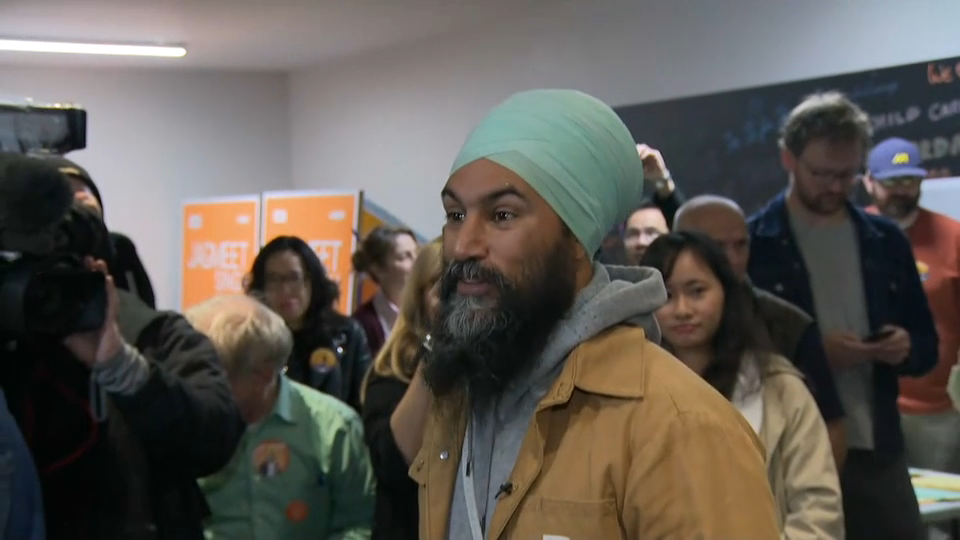 Vote 2019 Special : Jagmeet Singh Visits His Campaign Office on Election Day