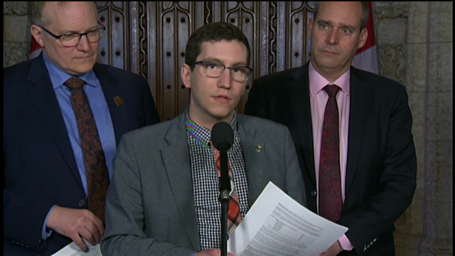 Headline Politics : NDP Questions Government's Inaction on Tax Evasion