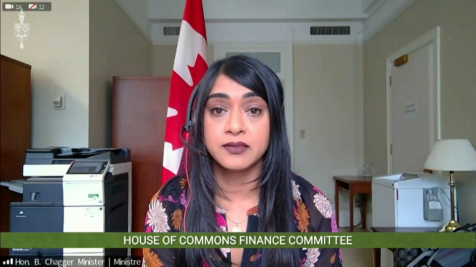 Affaire UNIS : Bardish Chagger est interrogée au sujet du contrat - Les ...