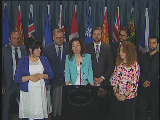 Headline Politics : News Conference – Martine Ouellet