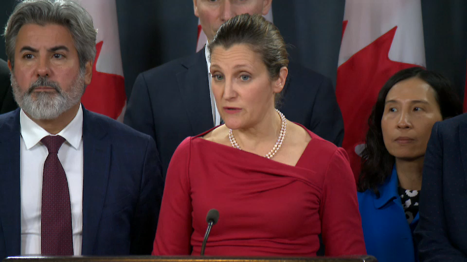 Headline Politics : Govt Announces Travel Measures in Response to COVID-19