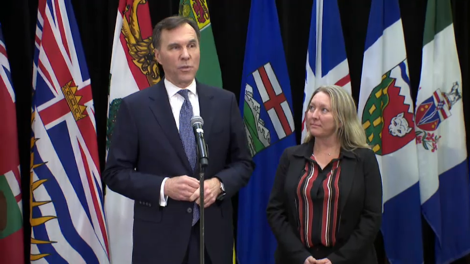 Headline Politics : Finance Ministers Speak with Reporters in Ottawa