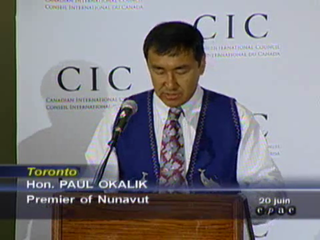 Podium : Paul Okalik