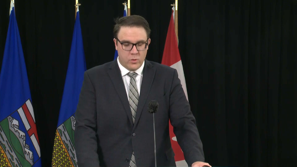 Headline Politics : Alberta Environment Minister Reacts to Federal Government's New Climate Plan