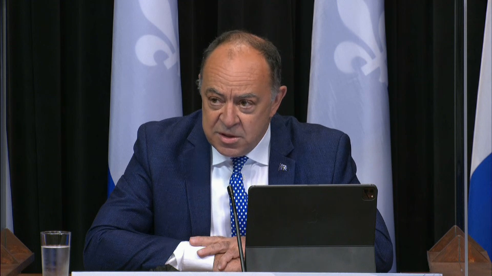 COVID-19: Canada Responds : Quebec Shortens Intervals to 8 Weeks between COVID-19 Vaccine Doses