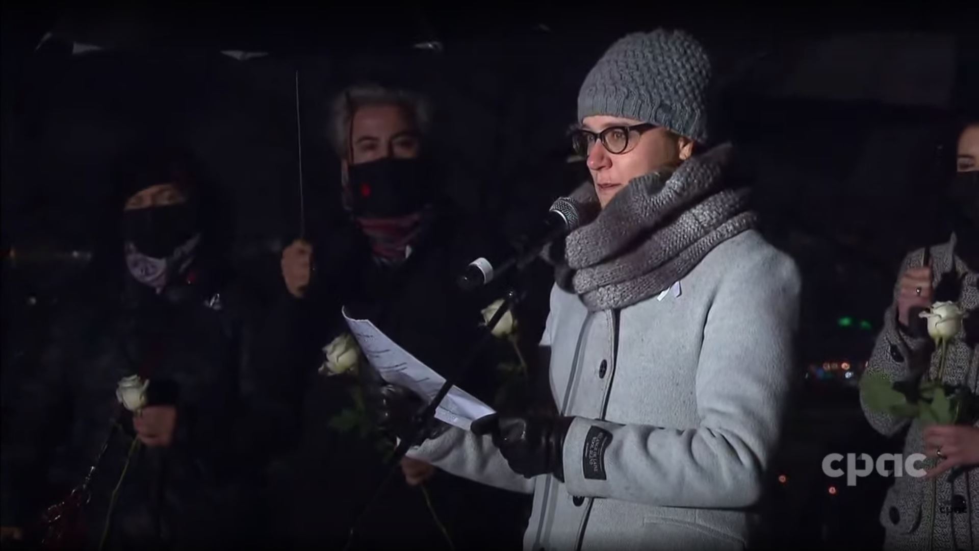 À la une : Veillée soulignant l’anniversaire de la tuerie à l’École polytechnique