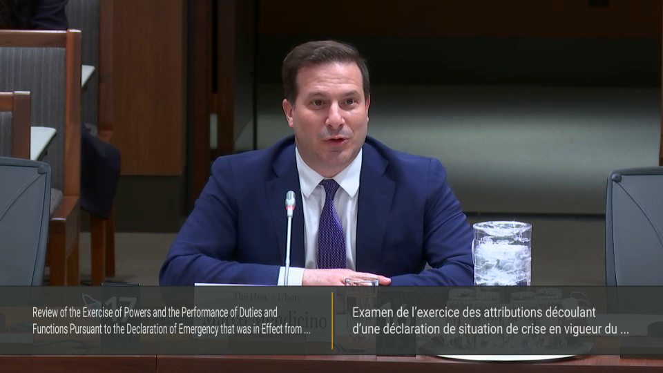 Les comités du Sénat : Loi sur les mesures d’urgence: ministres de la Séc pub. et de la Justice