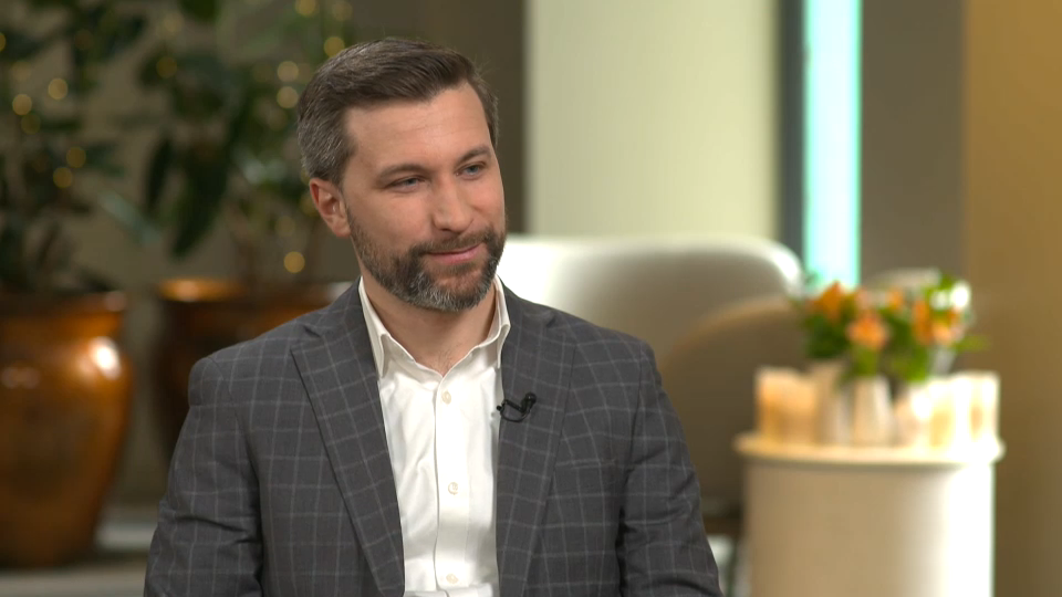 Conversations with Esther Bégin : Gabriel Nadeau-Dubois