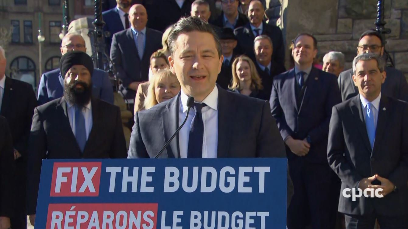 Headline Politics : Pierre Poilievre Speaks with Reporters on Budget Day – April 16, 2024
