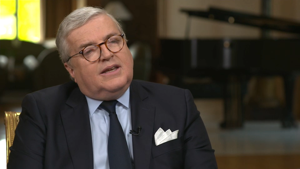 Profile with Michael Serapio : Michel Miraillet