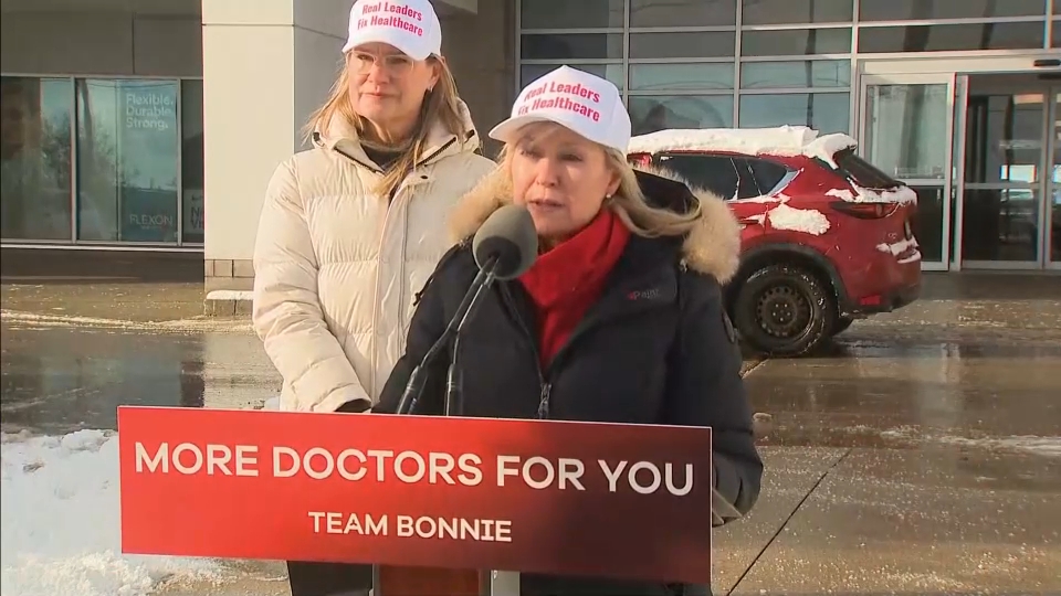 Point de presse de la chef libérale de l’Ontario Bonnie Crombie À la