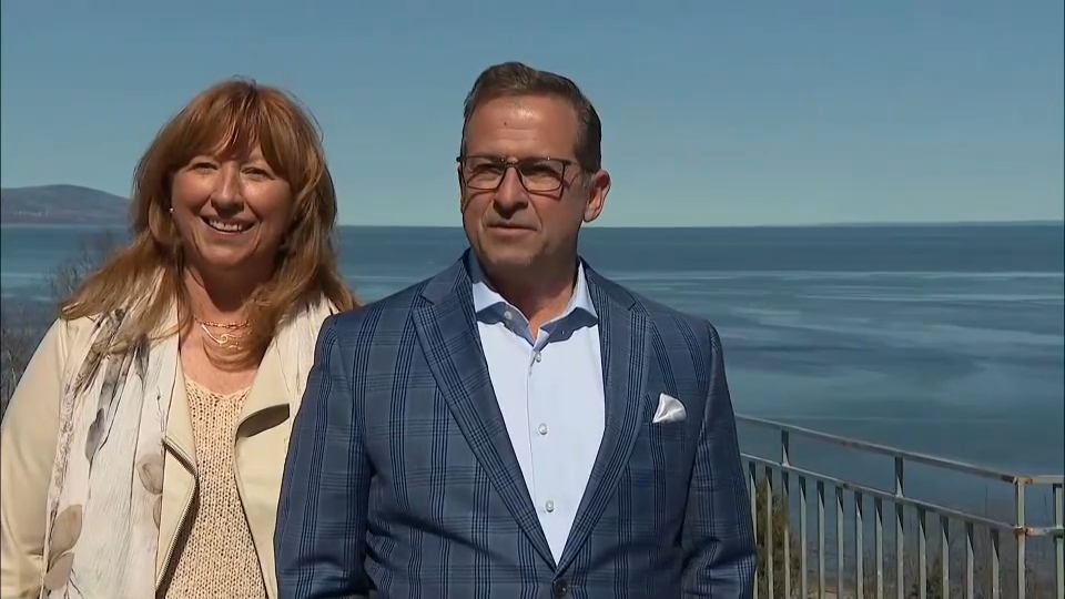 Yves-François Blanchet Holds Press Conference in the Charlevoix Region | Leaders