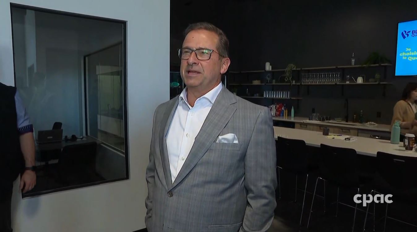 Leaders' Tour : Yves-François Blanchet Addresses Supporters in Longueuil – April 28, 2025