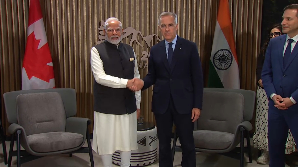 Headline Politics : 2025 G7 Leaders’ Summit – PM Carney Meets with Indian PM Narendra Modi