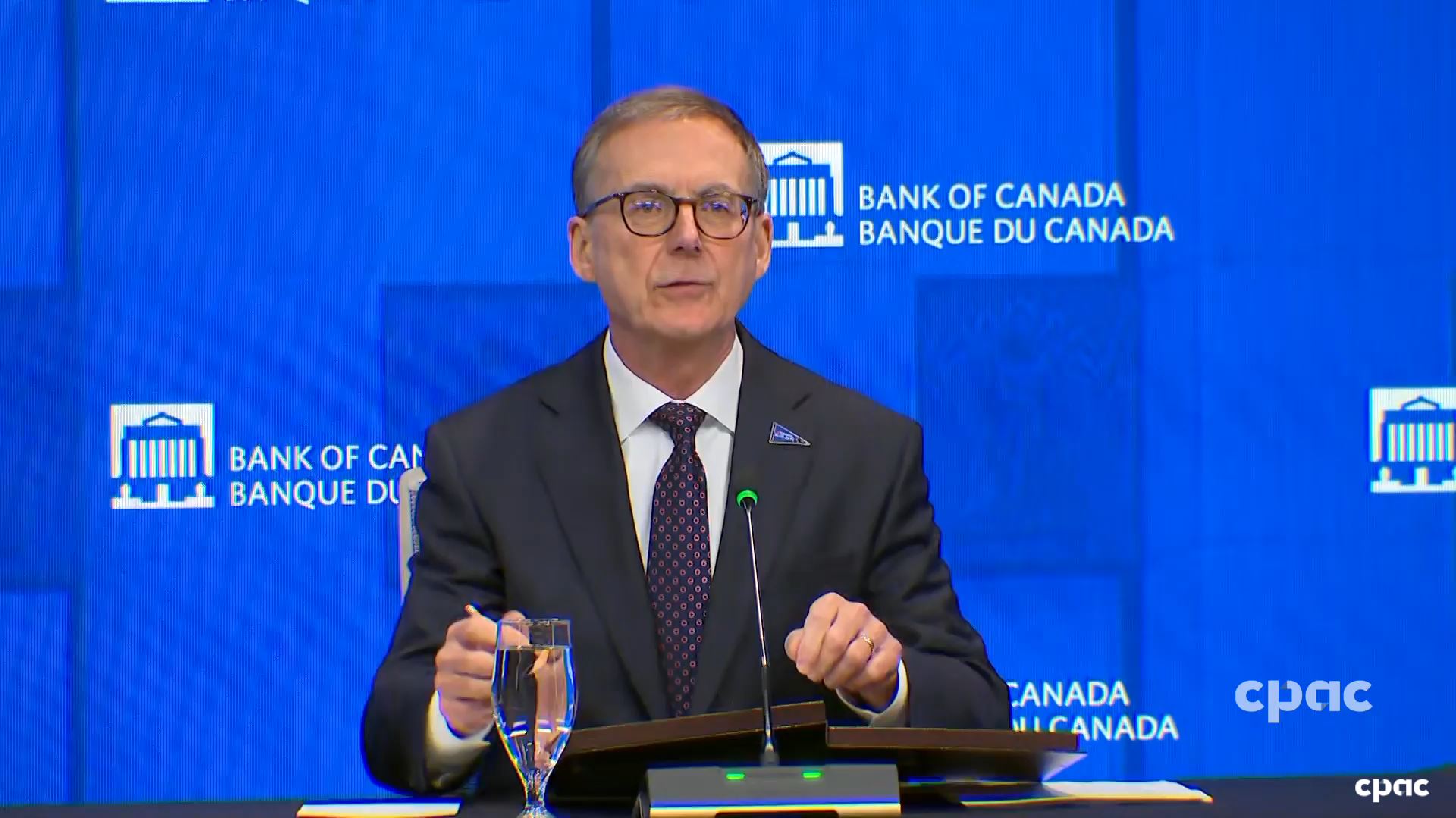 Headline Politics : Bank of Canada Cuts Interest Rate to 2.25 Per Cent – October 29, 2025