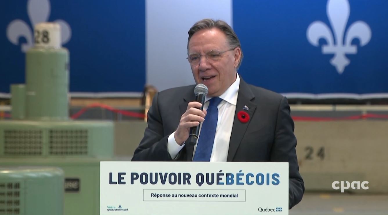À la une : Le PM Legault revoit ses priorités économiques dans un contexte incertain