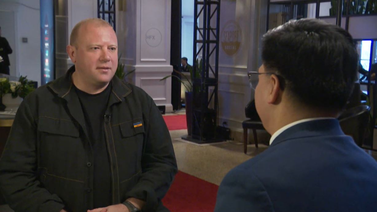 Profile avec Michael Serapio : Forum d’Halifax sur la sécurité internationale – Mettre fin à la guerre en Ukrai