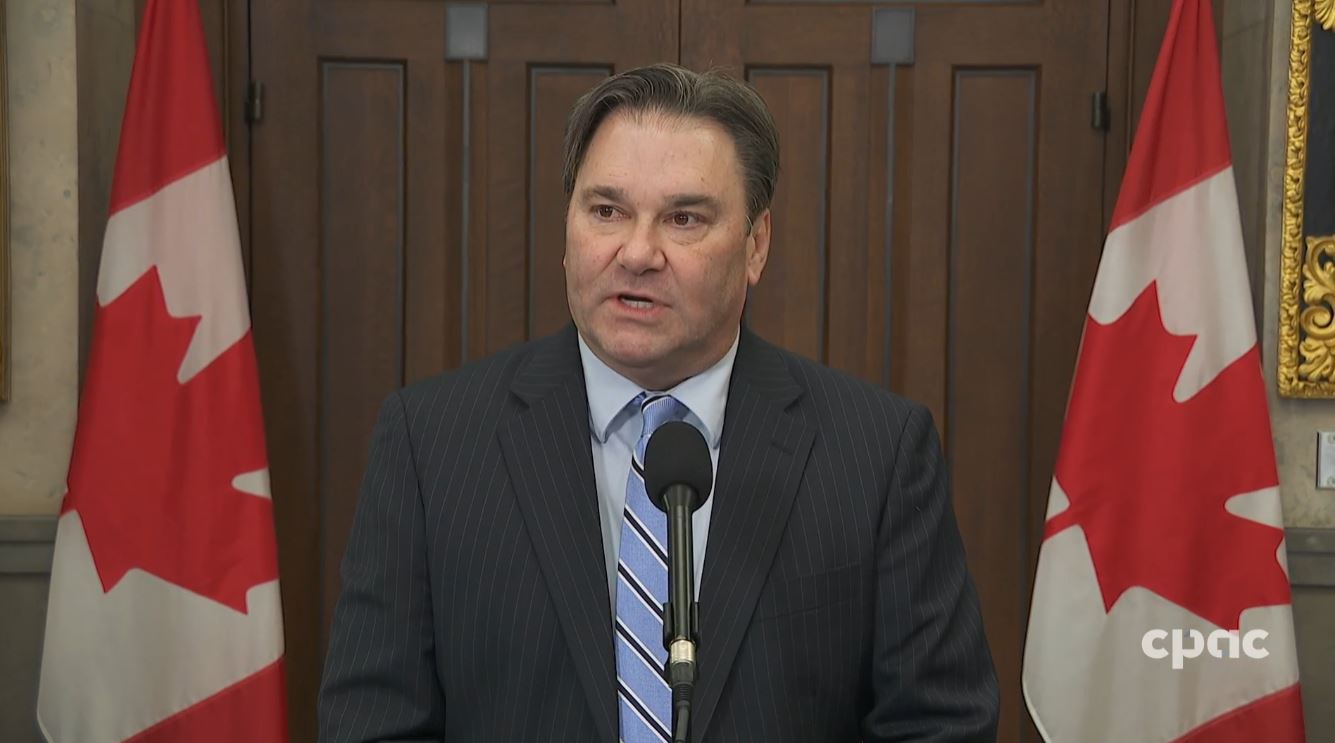 Headline Politics : NDP Leader Don Davies Recaps Fall Sitting of Parliament – December 10, 2025