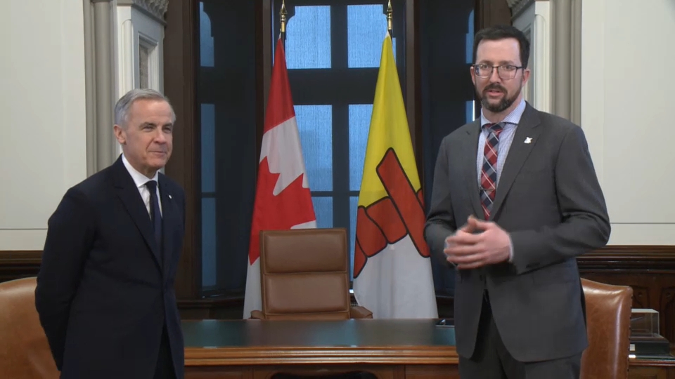 À la une : Le PM Mark Carney rencontre le premier ministre du Nunavut, John Main, à Ottawa