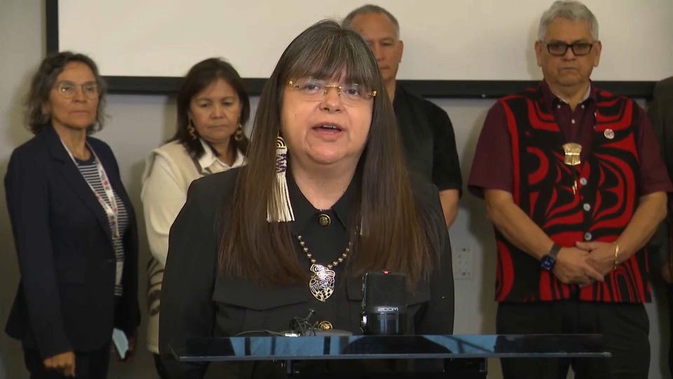 À la une : Les Premières Nations côtières tiennent une conférence de presse