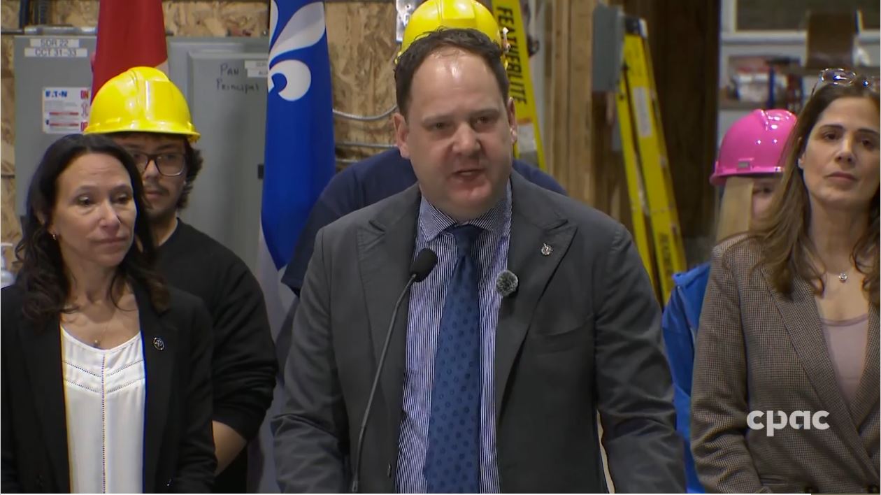 À la une : Annonce fédérale visant à soutenir la formation aux compétences vertes