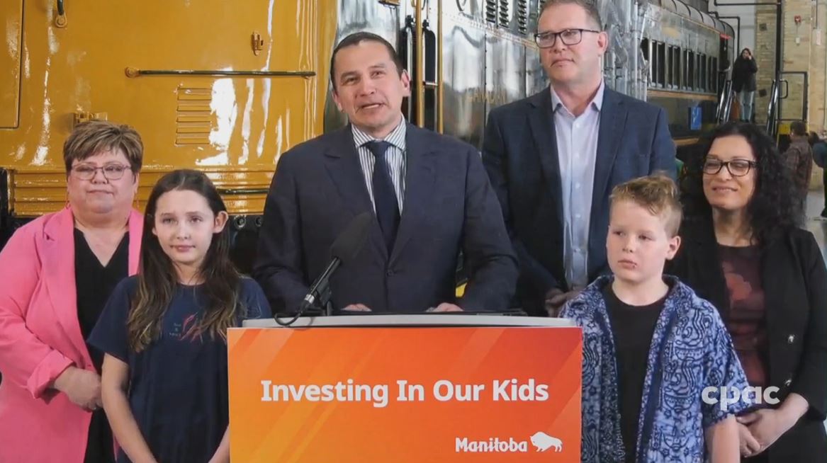 Headline Politics : Premier Kinew Announces $500,000 in Funding for Manitoba Children's Museum
