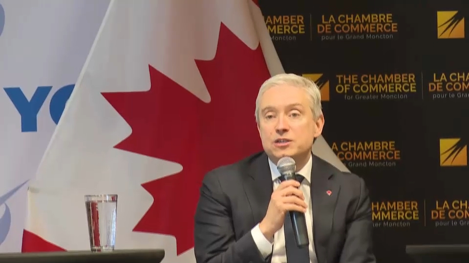À la une : Allocution de François-Philippe Champagne à Moncton, au N.-B.