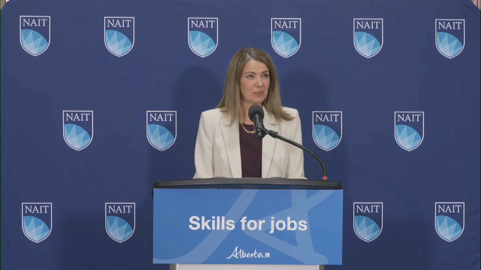 À la une : Alberta : investiss. de 384 M$ pour former la main-d'œuvre qualifiée