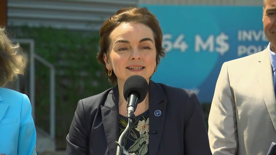 Headline Politics : Quebec Premier Christine Fréchette Announces Modernization of a Hospital