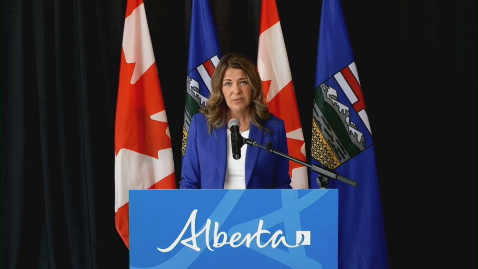 Headline Politics : Alberta Premier Danielle Smith Discusses U.S. Tariffs – August 26, 2026