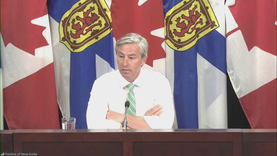 Headline Politics : N.S. Premier Tim Houston Speaks with Reporters Ahead of Fall Sitting