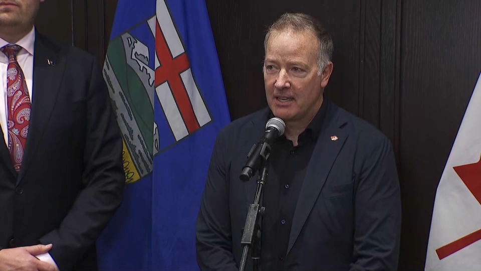 Headline Politics : Stephen Fuhr on Future of Defence Sector, U.S. Threat Against Bombardier