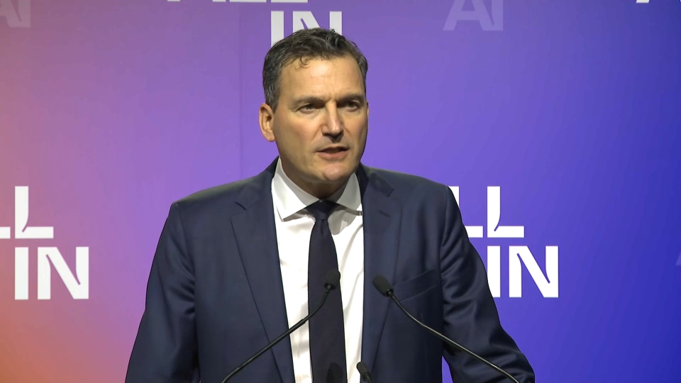 À la une : Le ministre Solomon annonce l’appui d’Ottawa au développement d’un IA ouverte