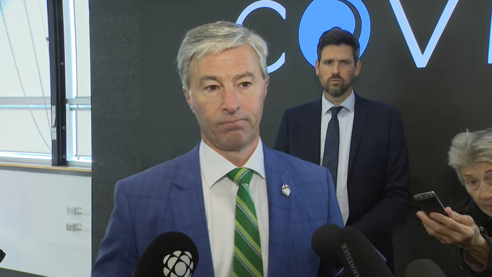 Headline Politics : N.S. Premier, Minister Hodgson Comment on Wind Power Announcement