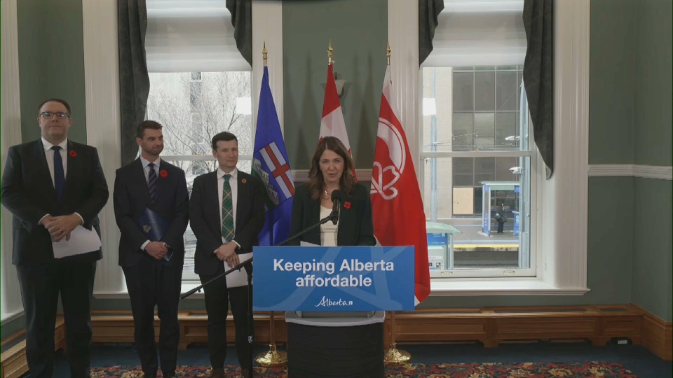 À la une : L’Alberta réduit le taux de l’impôt foncier destiné à l’éducation